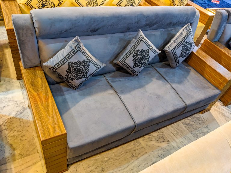 PXL_20240118_122129000.NIGHT