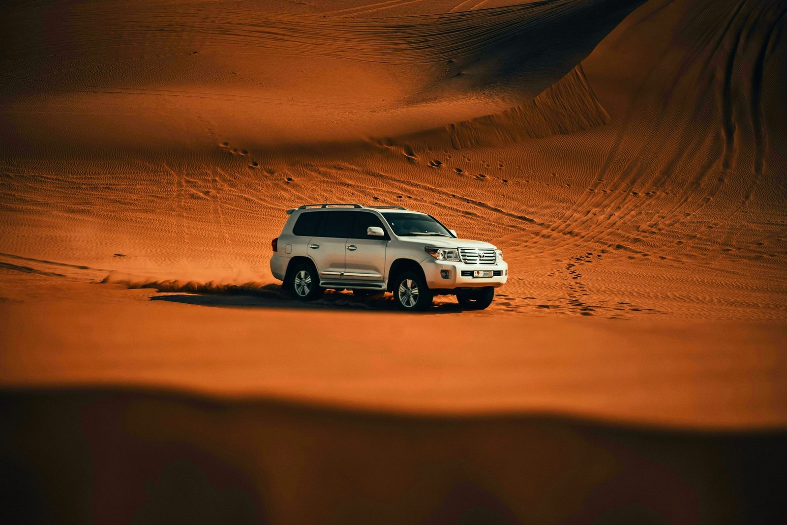 What Is the Best Evening Desert Safari in Dubai?